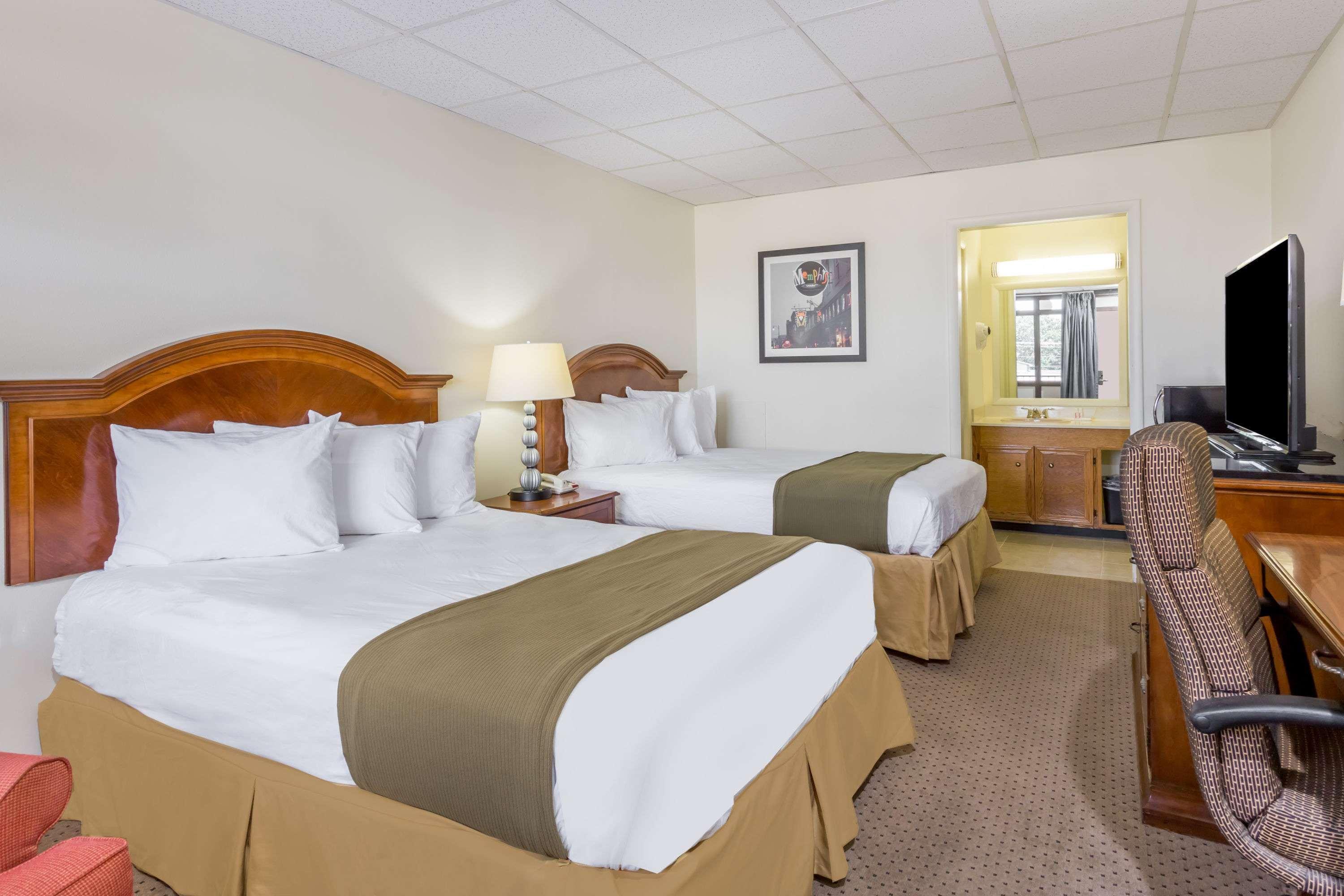 Days Inn By Wyndham Bedford Exterior foto